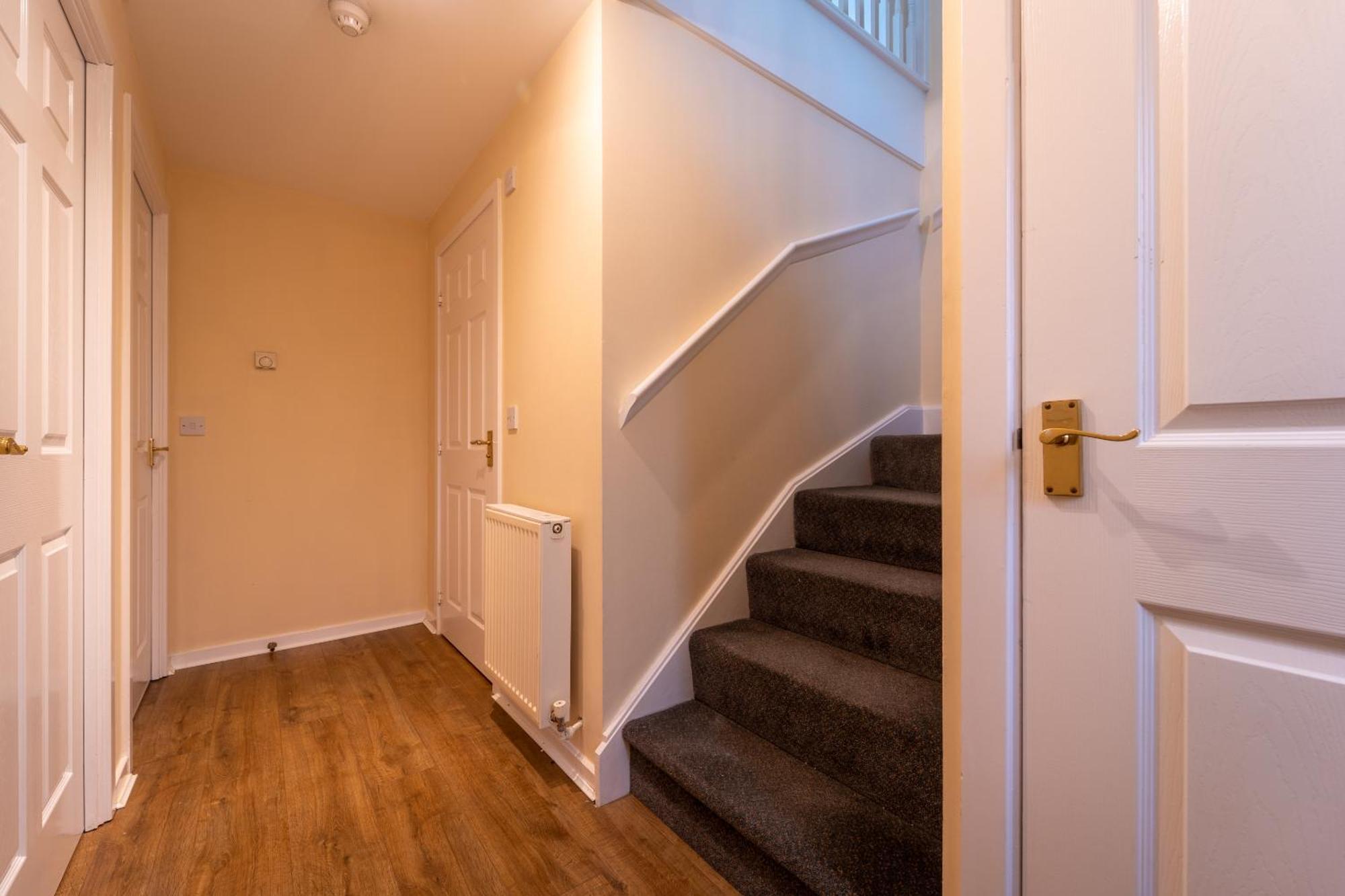 Luxury 2 Bed Apartment - Near Heathrow, Legoland, Windsor Slough Buitenkant foto